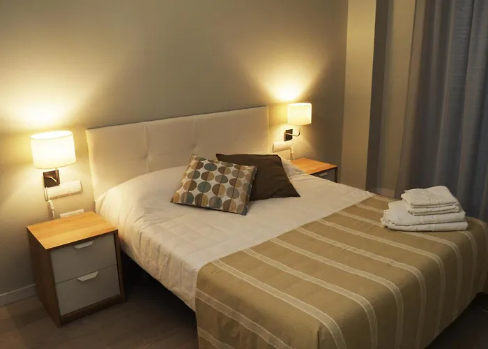 Lägenhet Apartamenticos Plaza Del Pilar I Zaragoza